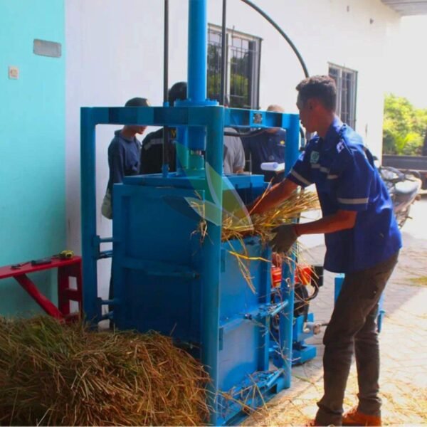 Livestock Feed Baling Press